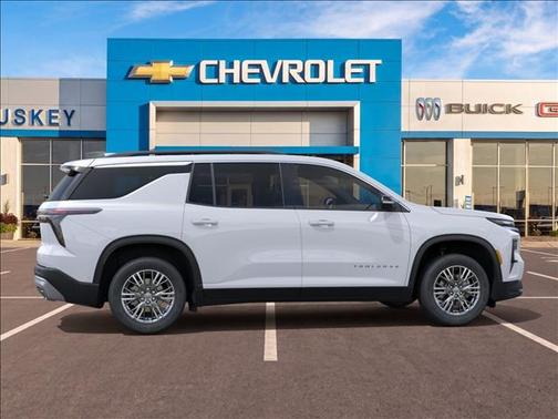 Summit White 2026 Chevrolet Traverse LT