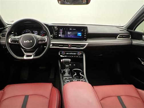 Glacial White Pearl 2024 Kia K5 GT-Line