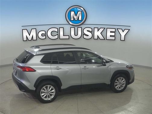 2025 Toyota Corolla Cross LE