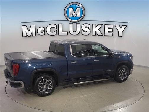 Pacific Blue Metallic 2022 GMC Sierra 1500 SLT