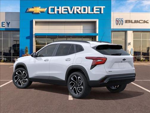 Summit White 2026 Chevrolet Trax FWD 2RS