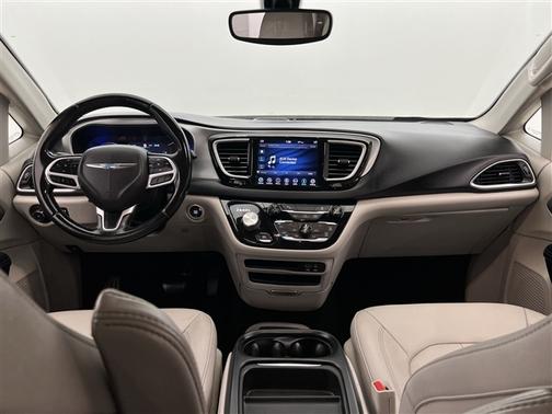 2018 Chrysler Pacifica Hybrid Touring L