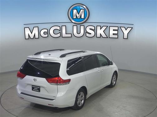 2011 Toyota Sienna LE