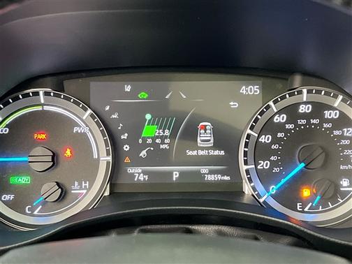 Magnetic Gray Metallic 2023 Toyota Highlander Hybrid XLE