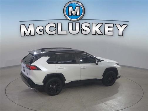 2022 Toyota RAV4 Hybrid SE