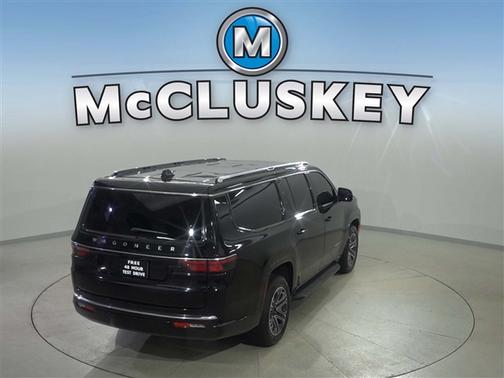 Diamond Black Crystal Pearlcoat 2024 Jeep Wagoneer L Series I 4x4