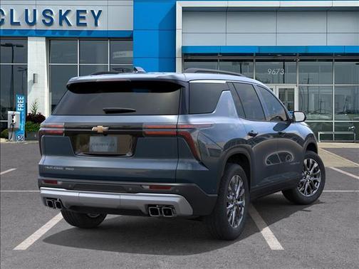 2025 Chevrolet Traverse LT