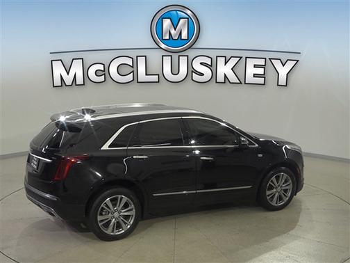 Stellar Black Metallic 2024 Cadillac XT5 Premium Luxury