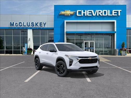 Summit White 2026 Chevrolet Trax LT SUV