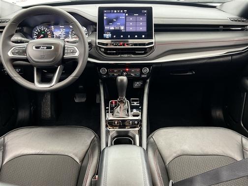 Bright White Clearcoat 2025 Jeep Compass Trailhawk