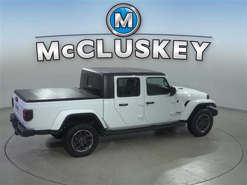 Bright White Clearcoat 2022 Jeep Gladiator Overland