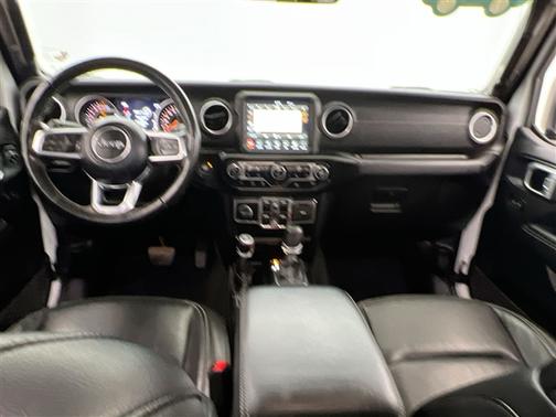 Bright White Clearcoat 2022 Jeep Gladiator Overland