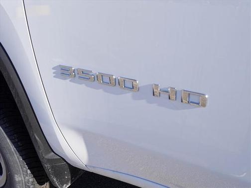 2025 Chevrolet Silverado 3500 WT