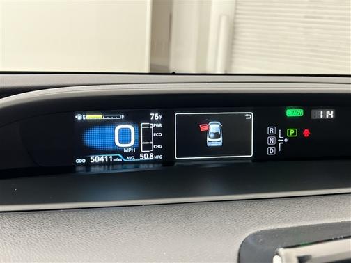 2022 Toyota Prius L