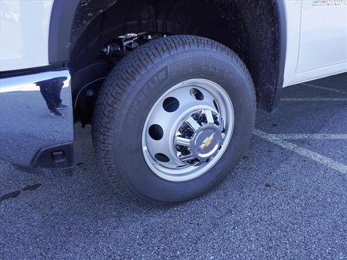 2025 Chevrolet Silverado 3500 WT