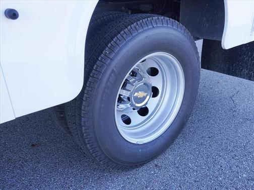 2025 Chevrolet Silverado 3500 WT