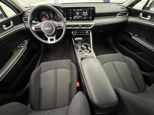 2022 Kia K5 LXS