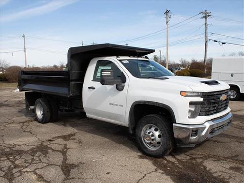 2025 Chevrolet Silverado 3500 WT