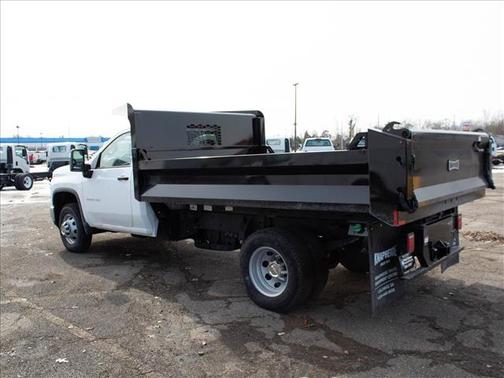 2025 Chevrolet Silverado 3500 WT