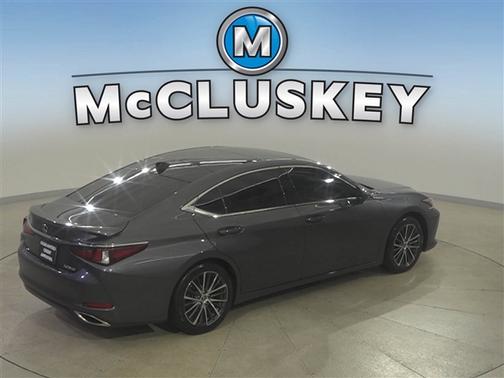 2023 Lexus ES 350 Base