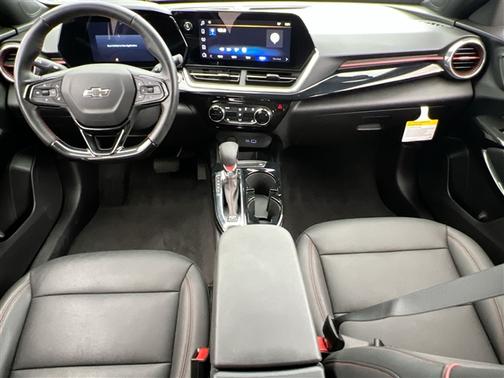 Mosaic Black Metallic 2025 Chevrolet Trax FWD 2RS