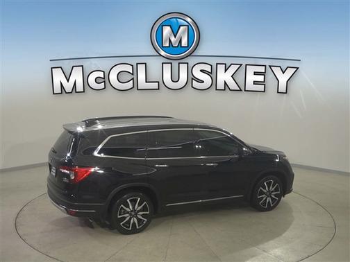 2022 Honda Pilot Touring 8-Passenger