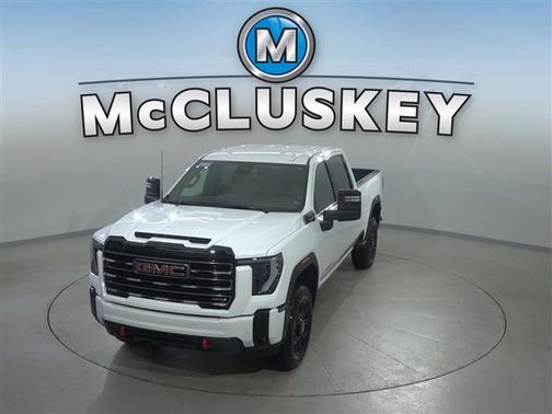 Summit White 2025 GMC Sierra 2500 AT4
