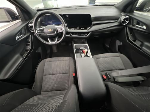 Mosaic Black Metallic 2025 Chevrolet Equinox 1LT