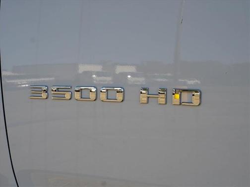 2025 Chevrolet Silverado 3500 WT