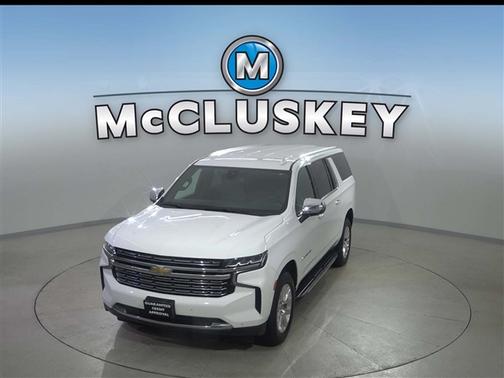 Summit White 2022 Chevrolet Suburban Premier
