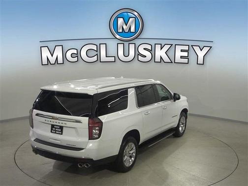 Summit White 2022 Chevrolet Suburban Premier
