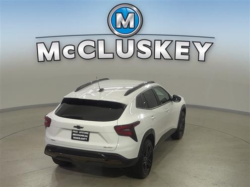 Summit White 2024 Chevrolet Trax FWD ACTIV