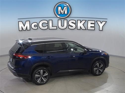 Deep Ocean Blue Pearl/Super Black 2024 Nissan Rogue SL