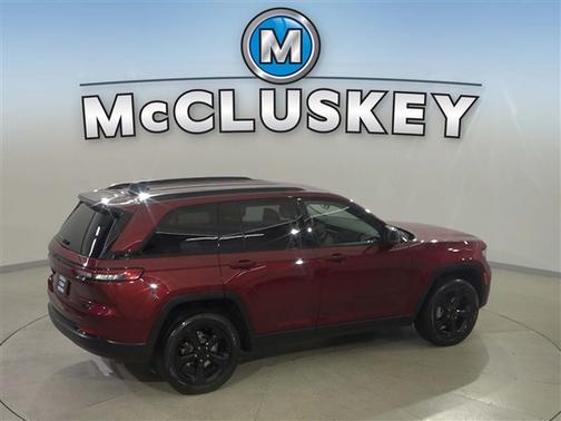 Velvet Red Pearlcoat 2023 Jeep Grand Cherokee Limited