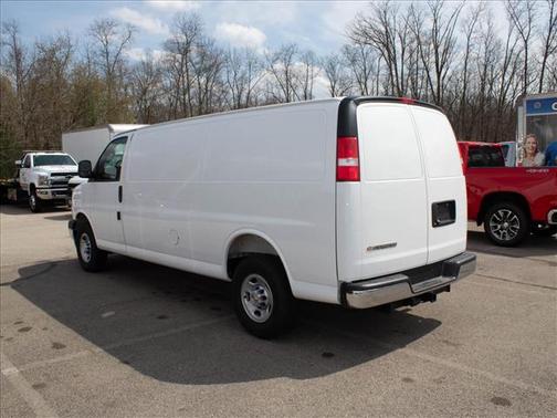 Summit White 2026 Chevrolet Express 2500 2500 Extended Wheelbase, WT, RWD