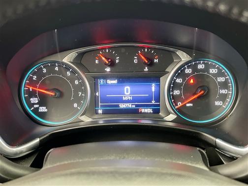 Silver Ice Metallic 2019 Chevrolet Equinox 1LT