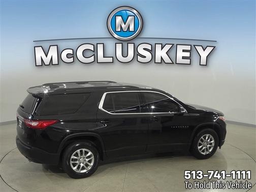 Mosaic Black Metallic 2021 Chevrolet Traverse LT Cloth