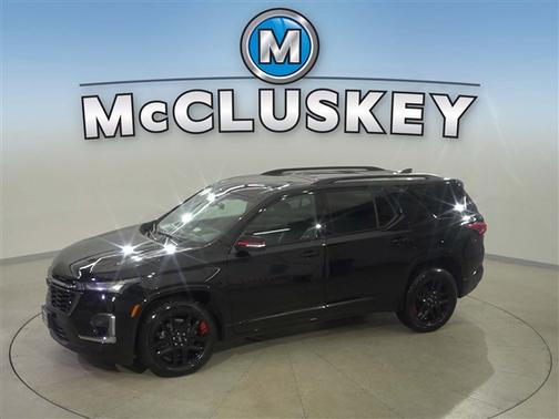 Mosaic Black Metallic 2022 Chevrolet Traverse Premier