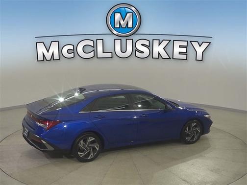 2025 Hyundai ELANTRA SEL