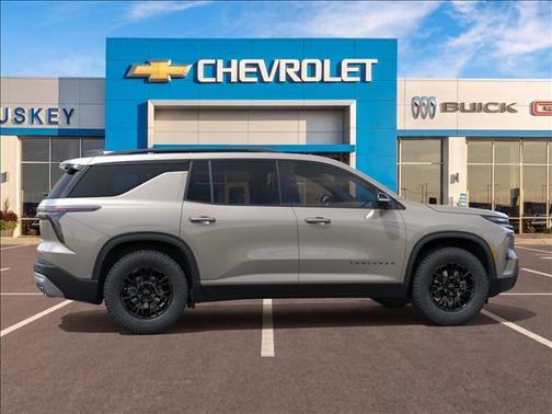 Sandstone Gray 2026 Chevrolet Traverse AWD Z71