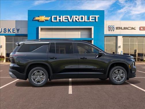 Mosaic Black Metallic 2026 Chevrolet Traverse LT