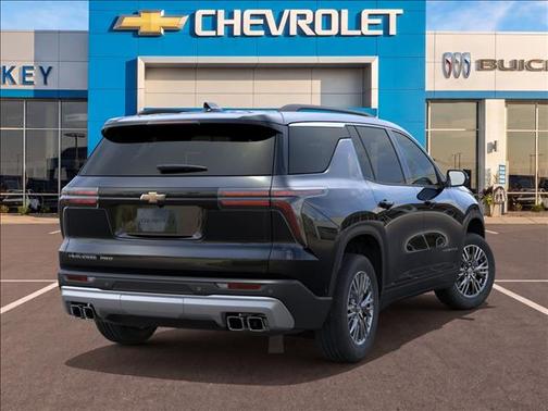 Mosaic Black Metallic 2026 Chevrolet Traverse LT