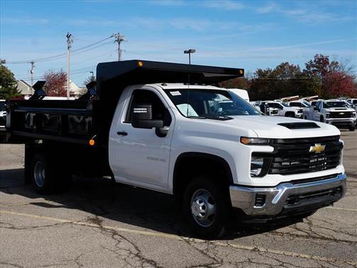 2025 Chevrolet Silverado 3500 WT