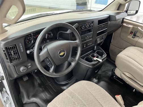 2022 Chevrolet Express 2500 RWD 2500 Regular Wheelbase WT