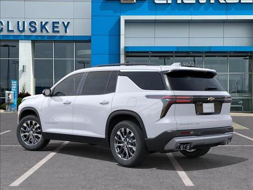 Summit White 2026 Chevrolet Traverse LT