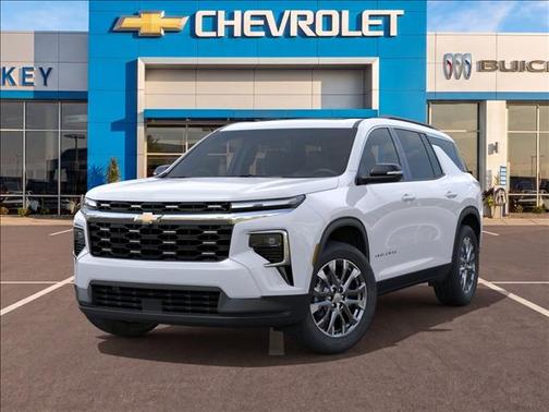 Summit White 2026 Chevrolet Traverse LT