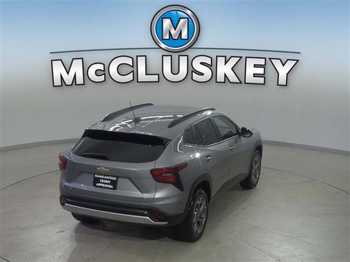 Sterling Gray Metallic 2025 Chevrolet Trax LT