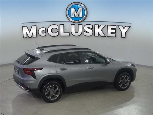 Sterling Gray Metallic 2025 Chevrolet Trax LT