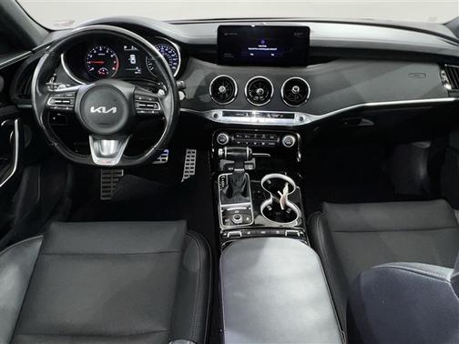 2022 Kia Stinger GT-Line