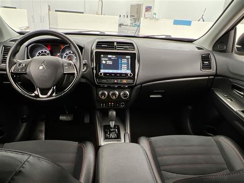 2024 Mitsubishi Outlander Sport SE